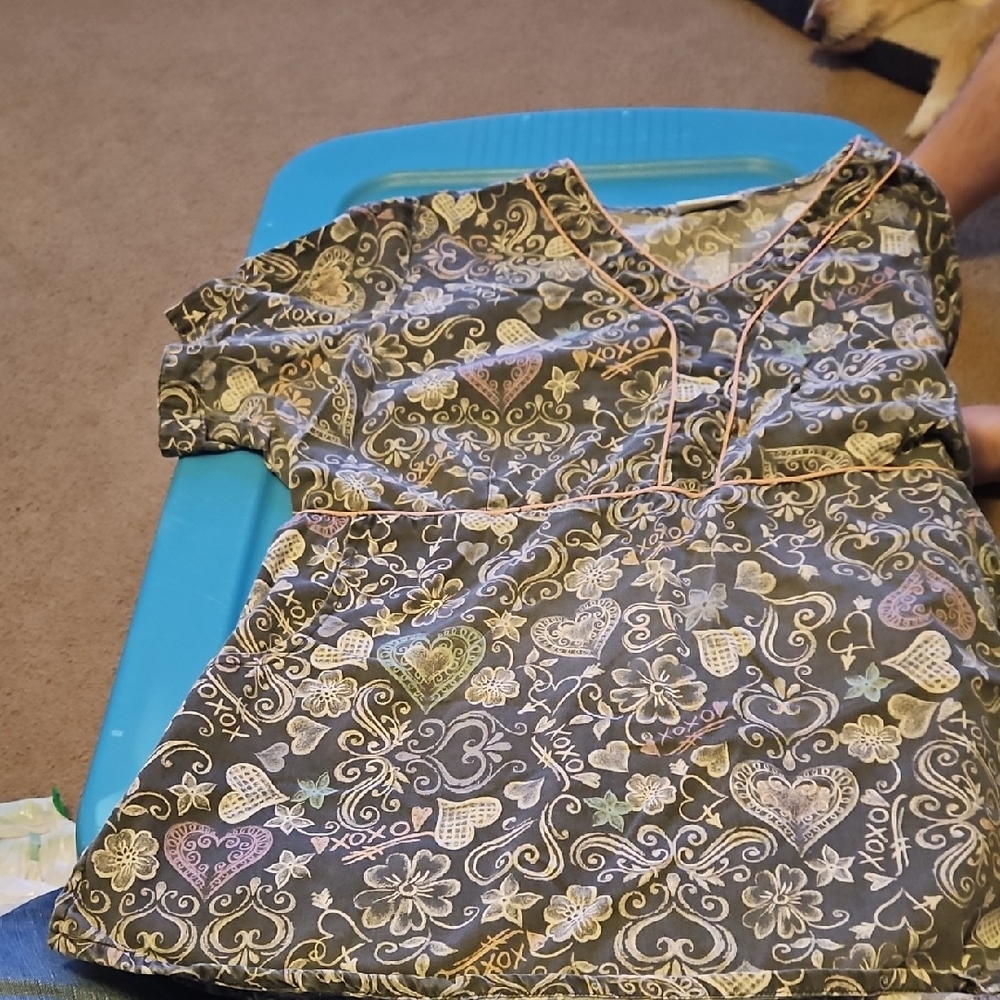 UA Scrubs Multicolor Heart and Floral Print Top